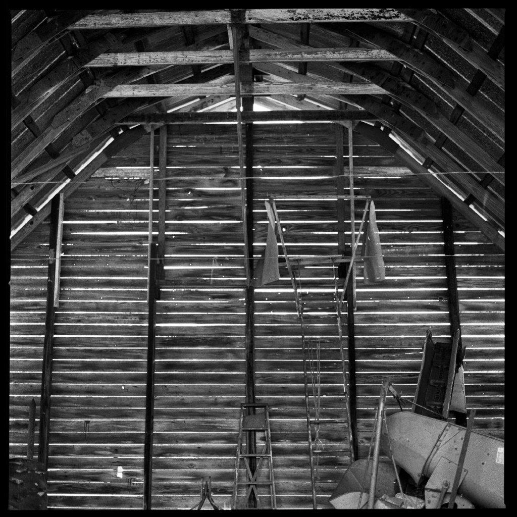 Granny's barn - May 18, 2013 (Granny's 90th) - Papa's old barn